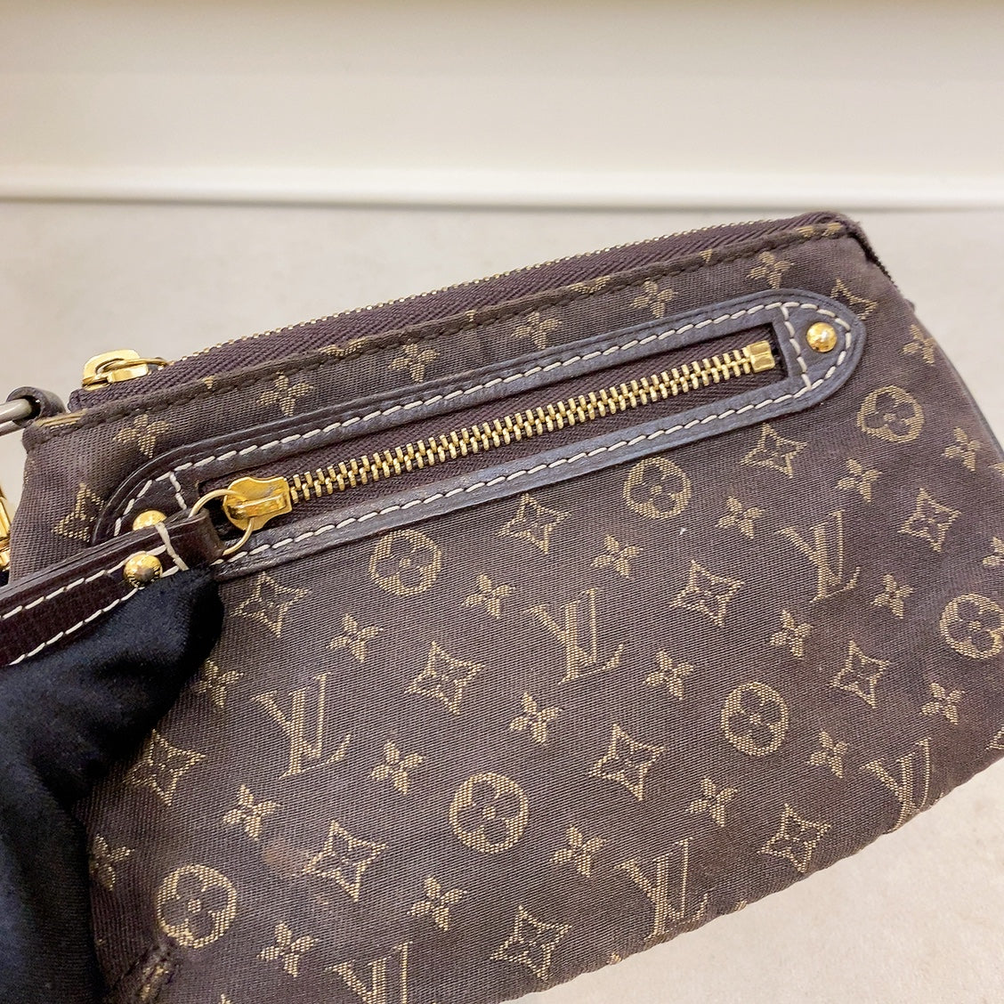 Lv Mini Pochette