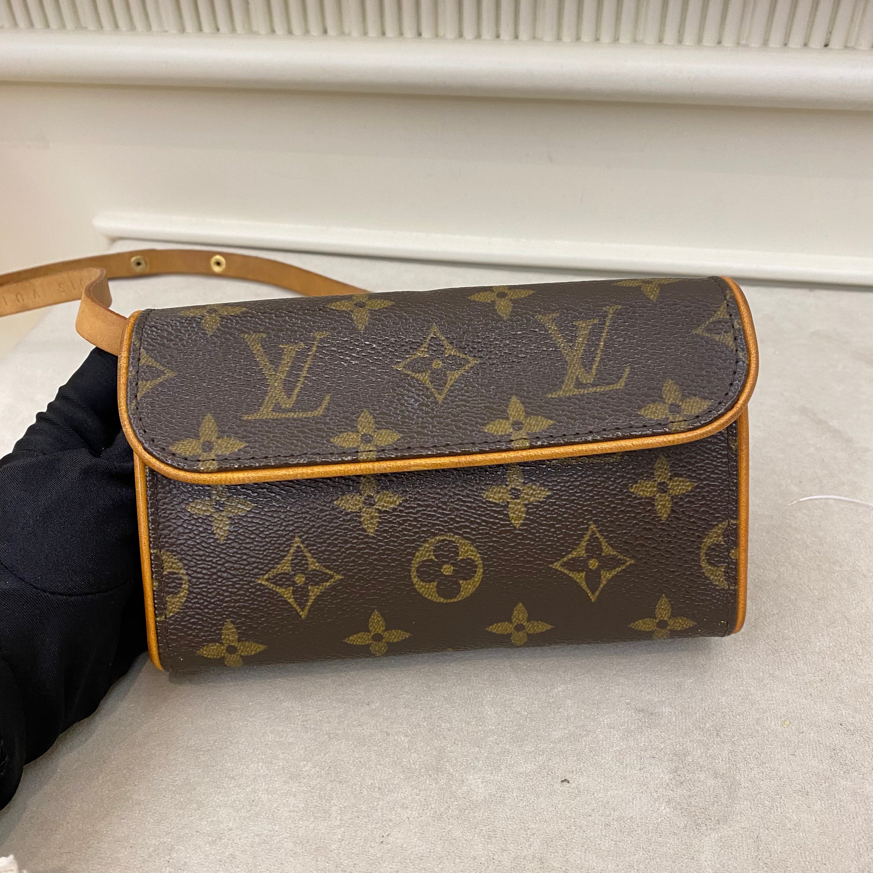 Louis vuitton florentine waist bag best sale