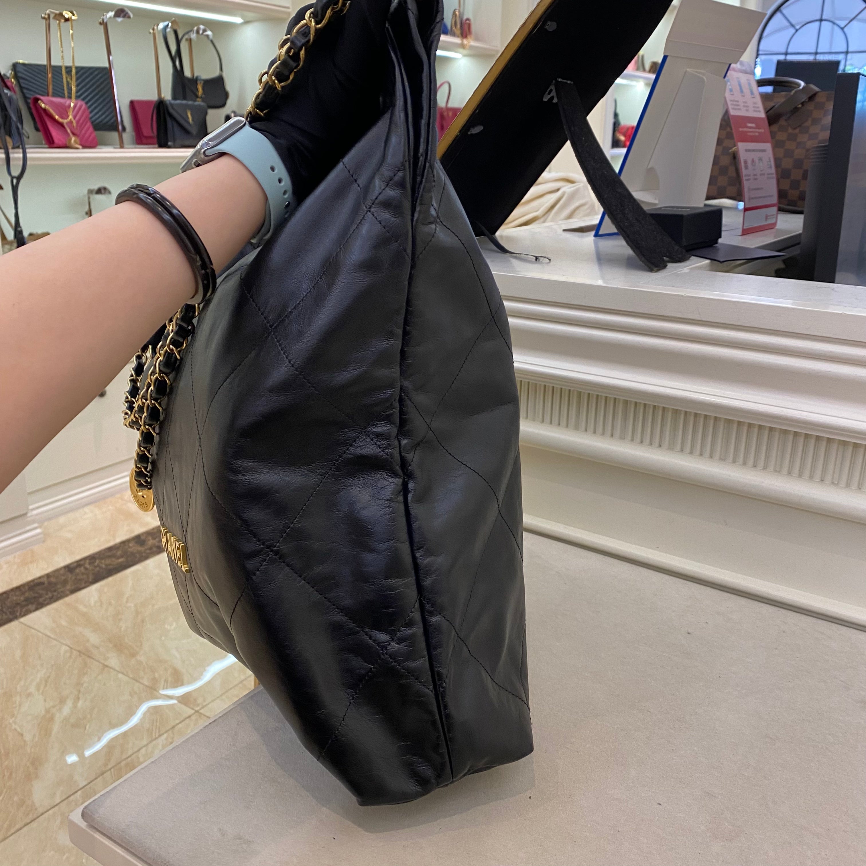 Chanel 22 Large Handbag Shiny Calfskin & Gold Tone Metal Black