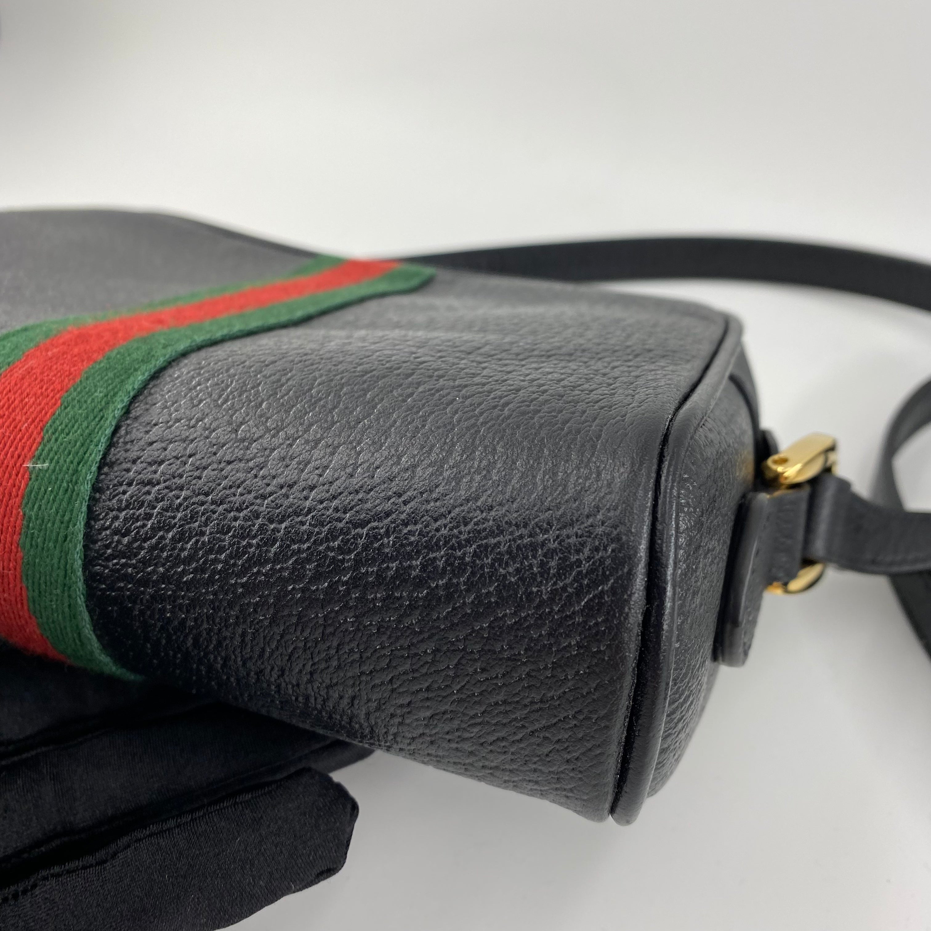 Gucci Camera Crossbody Bag in Black