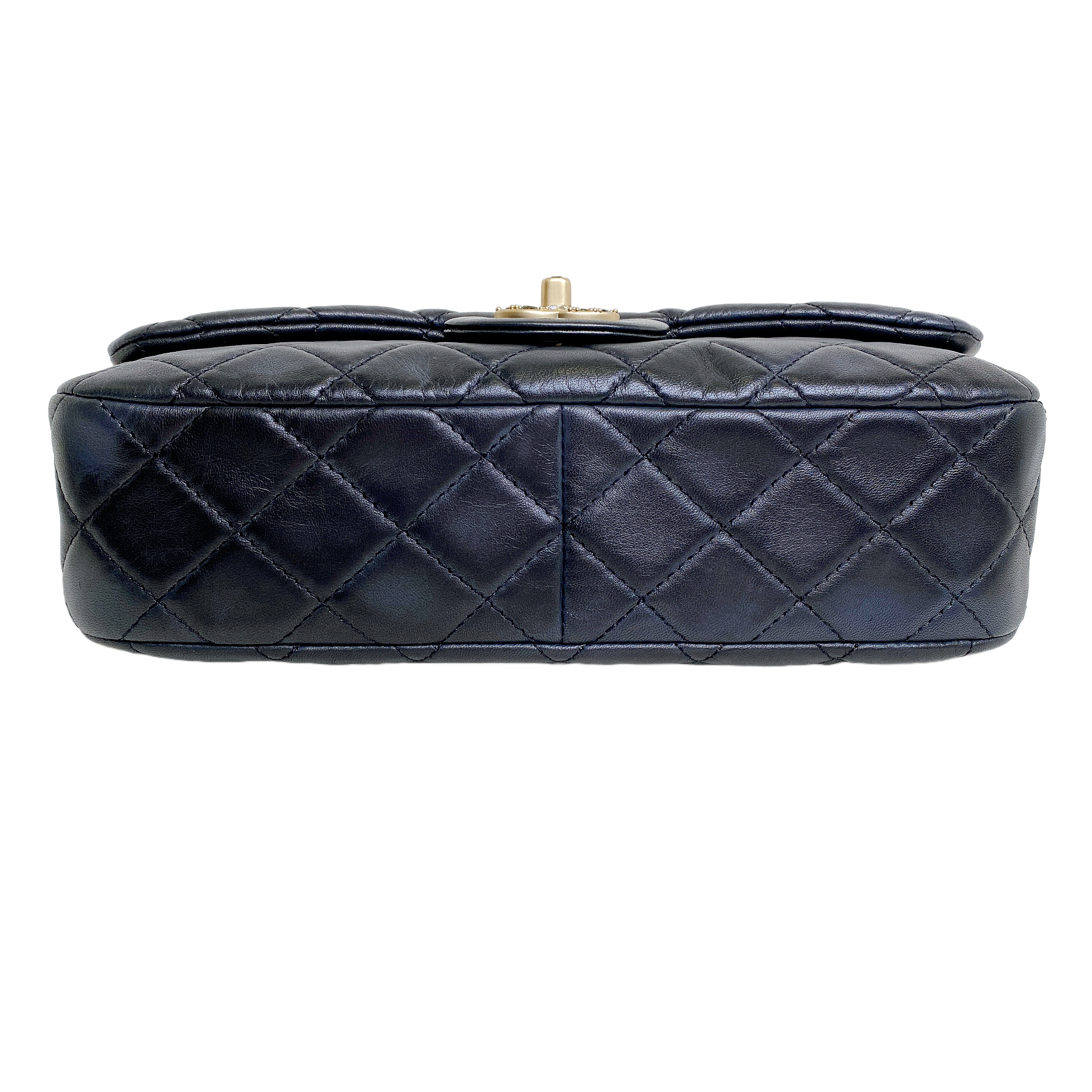 CHANEL CLASSIC FLAP BAG BLACK