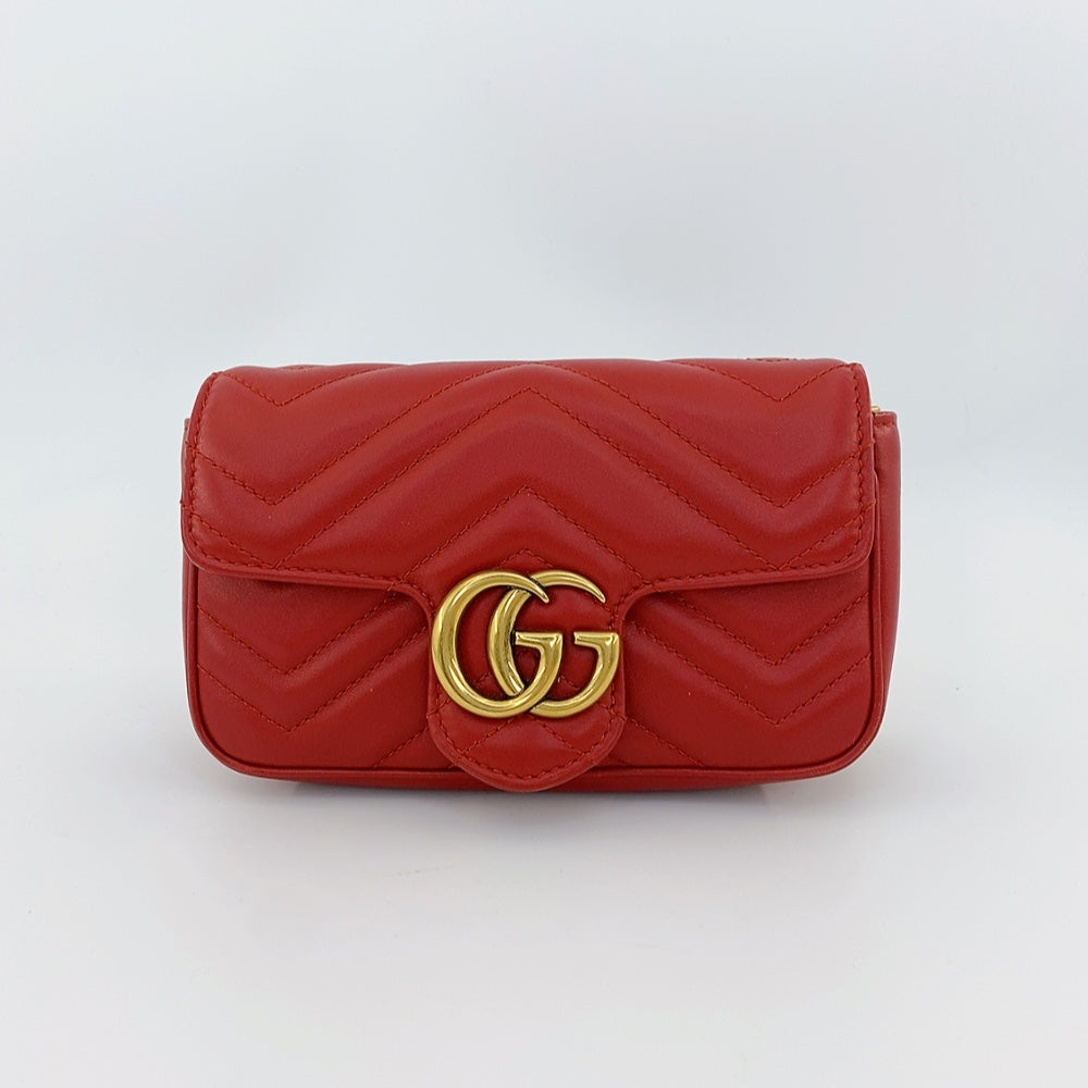 Gucci Marmont Super Mini in  Red