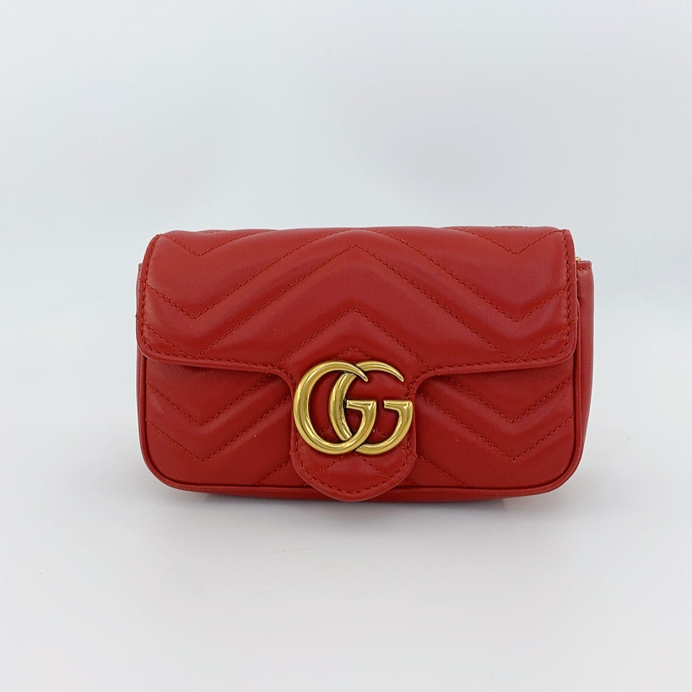 Gucci Marmont Super Mini in  Red