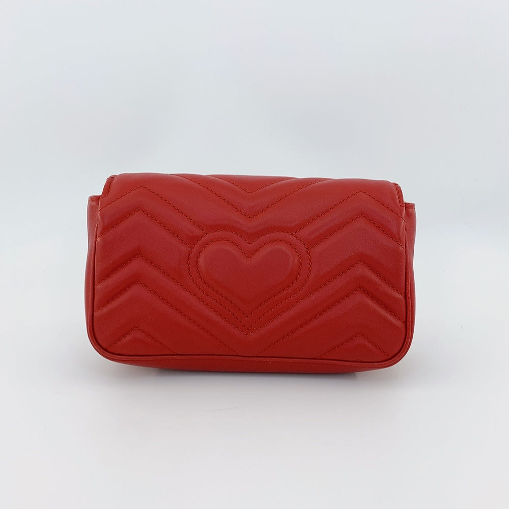 Gucci Marmont Super Mini in  Red