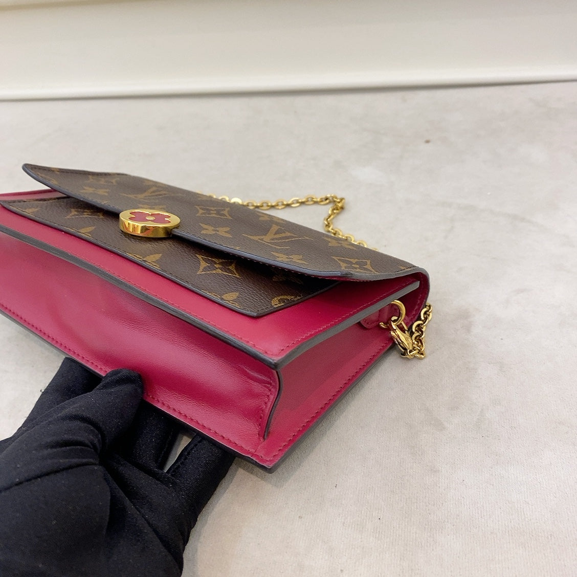 Lv flore chain wallet review hot sale