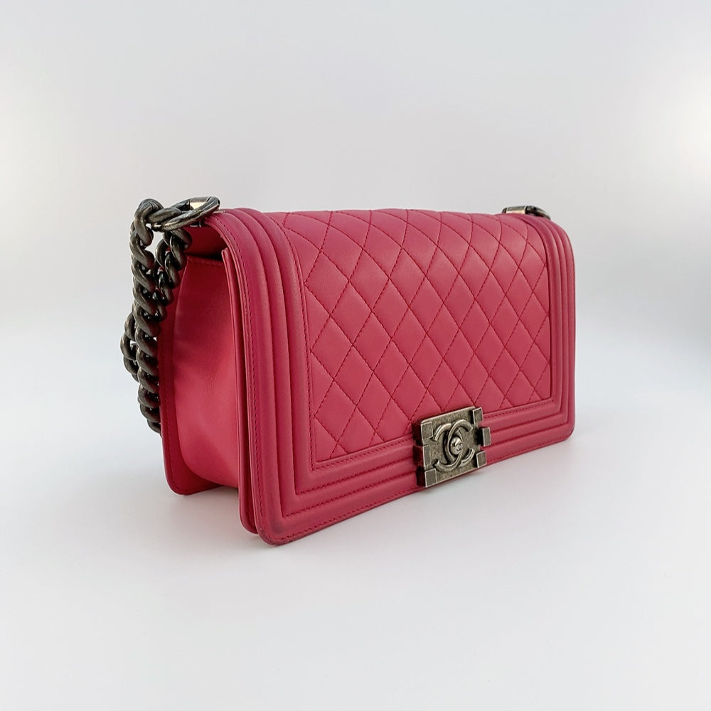 Chanel Boy Lambskin Old Medium in Pink