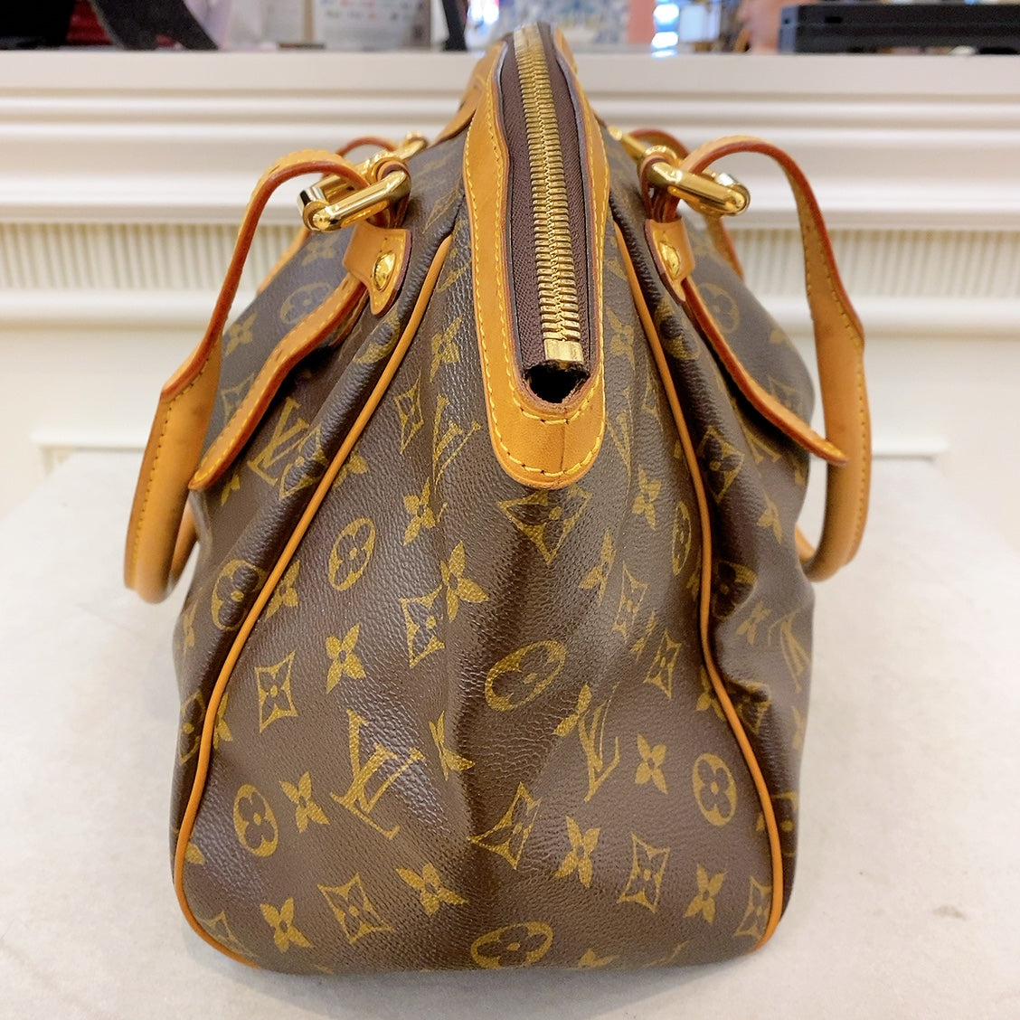 LV Monogram Tivoli GM