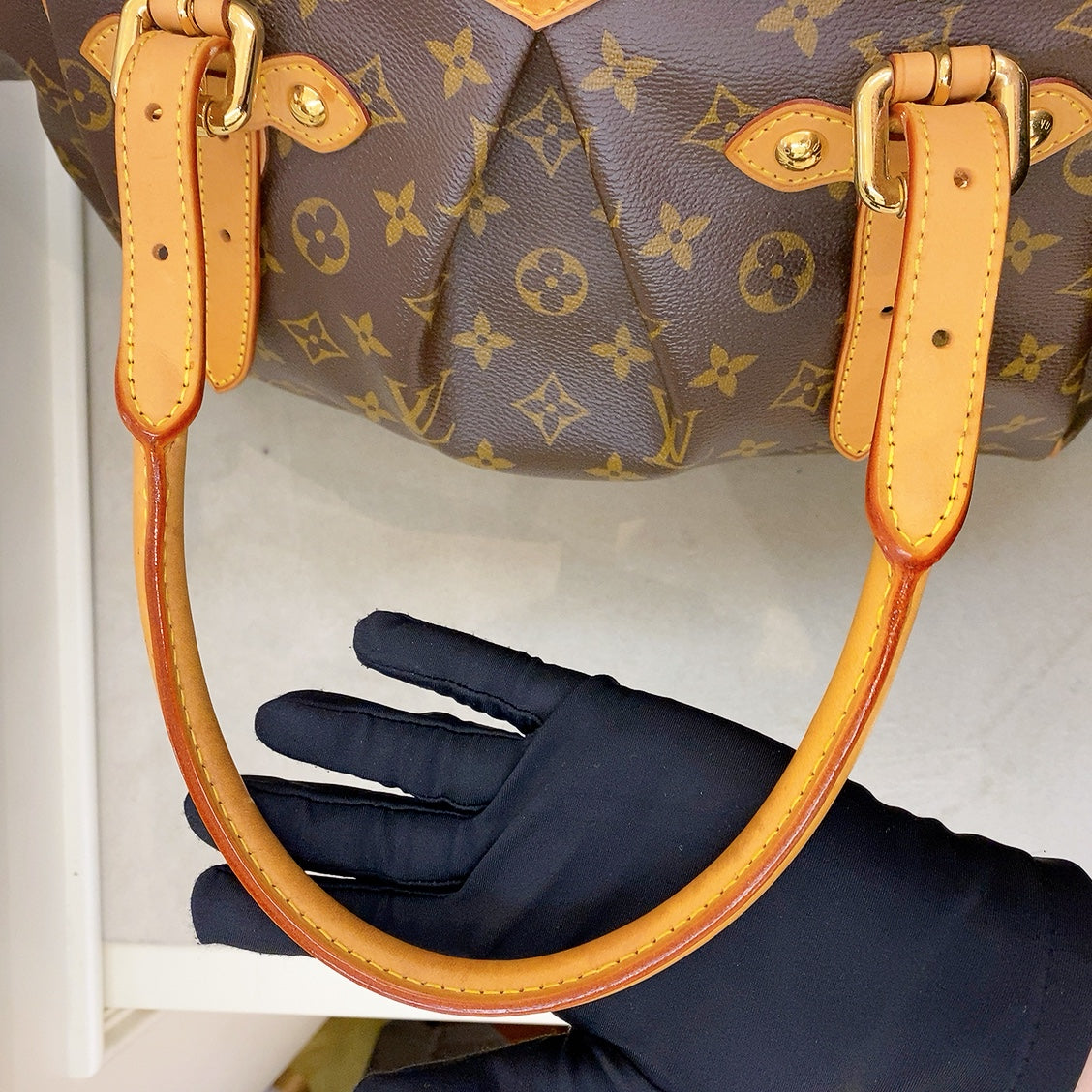 LV Monogram Tivoli GM