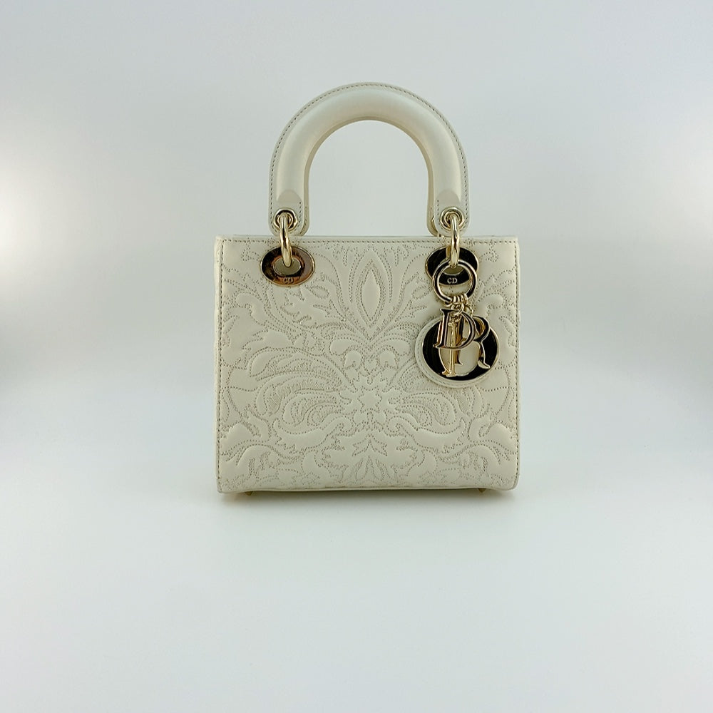 LADY DIOR SMALL IN WHITE