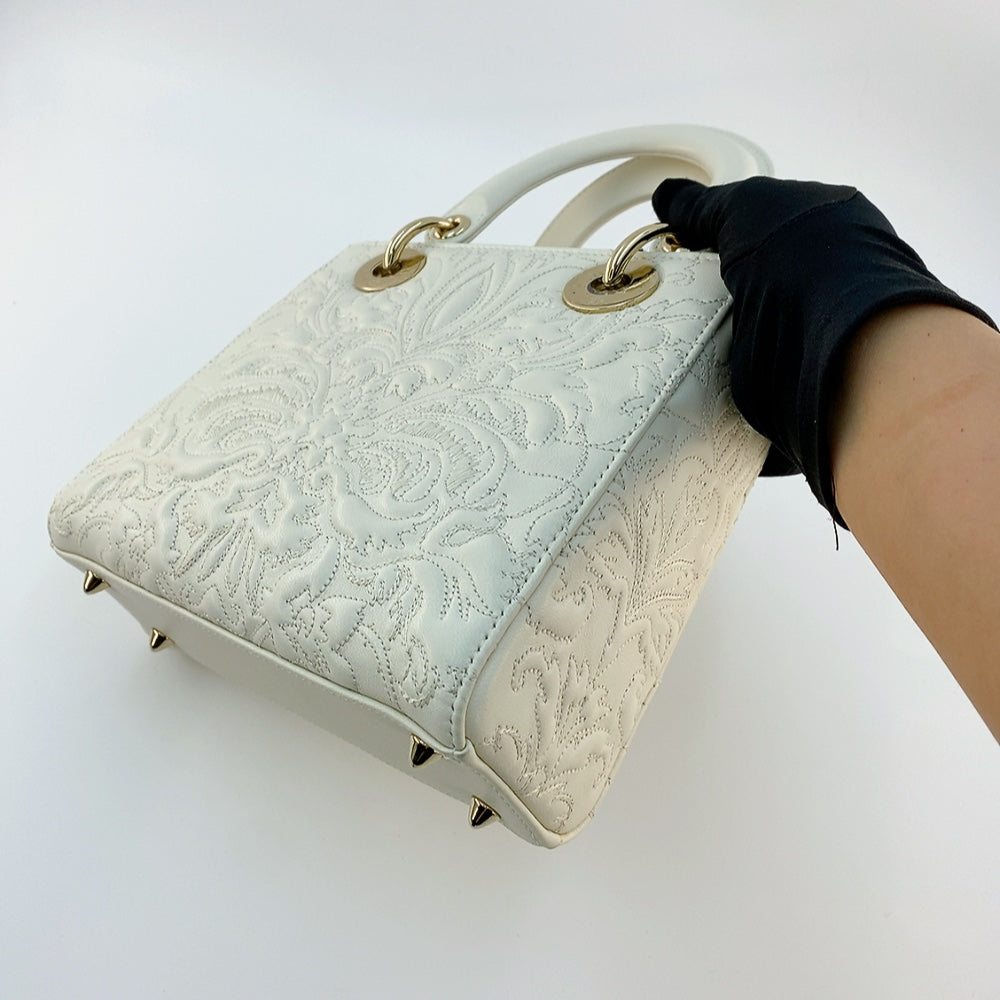 LADY DIOR SMALL IN WHITE