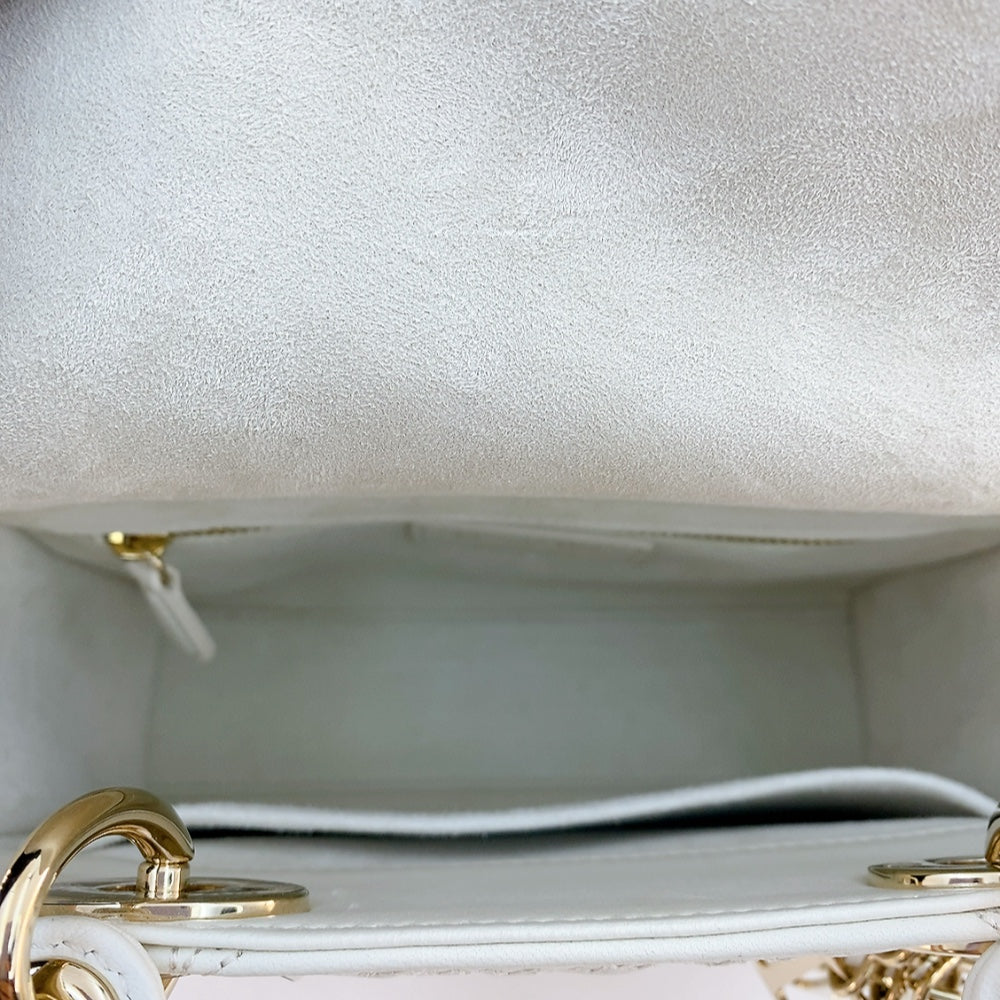 LADY DIOR SMALL IN WHITE