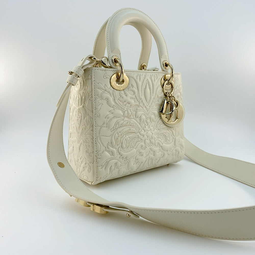 LADY DIOR SMALL IN WHITE