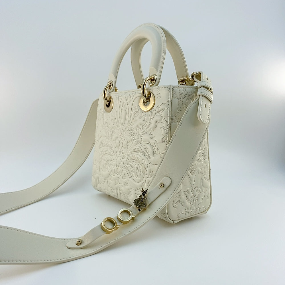 LADY DIOR SMALL IN WHITE