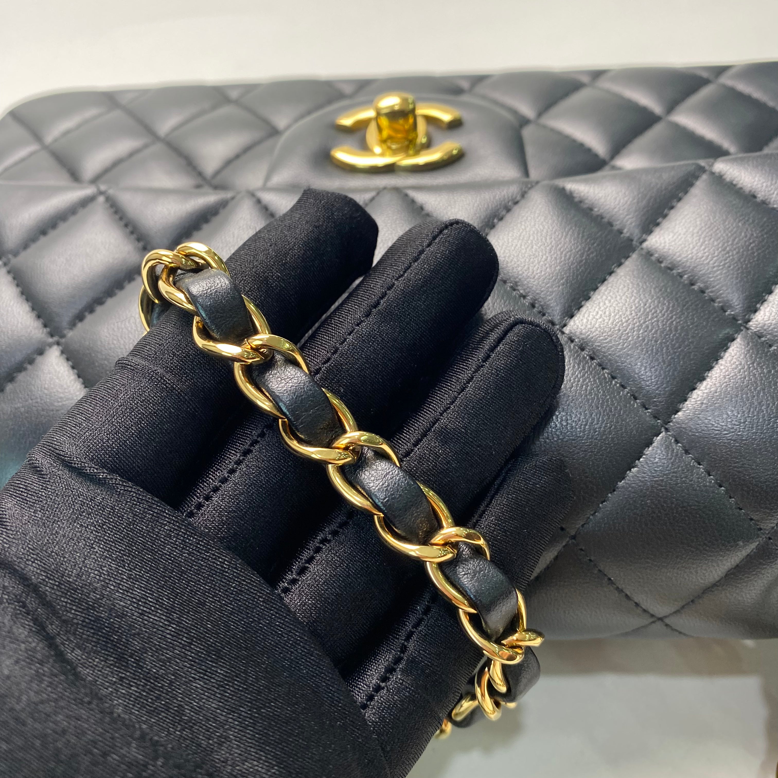 CHANEL SMALL CLASSIC FLAP  LAMBSKIN GOLD HARDWARE