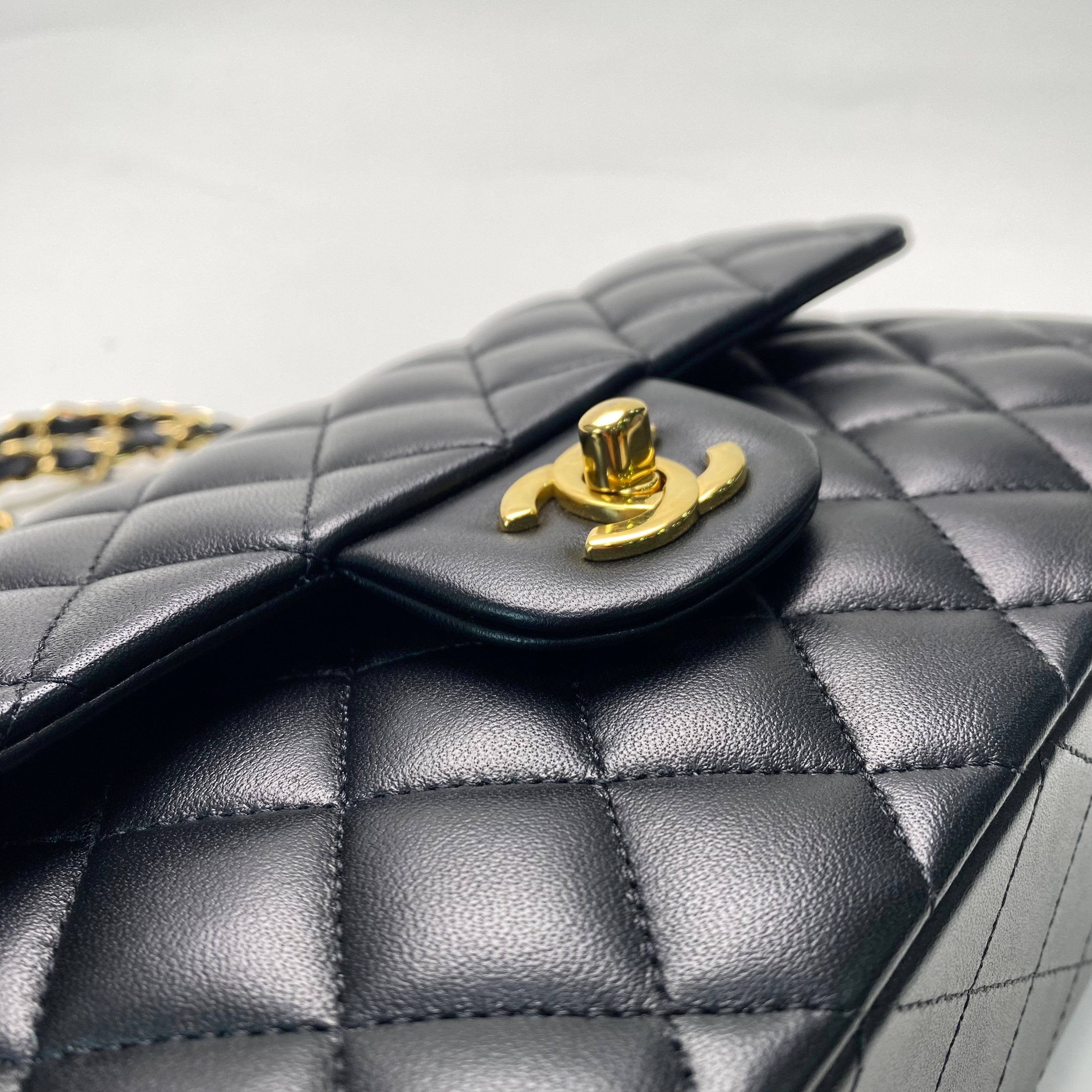 CHANEL SMALL CLASSIC FLAP  LAMBSKIN GOLD HARDWARE