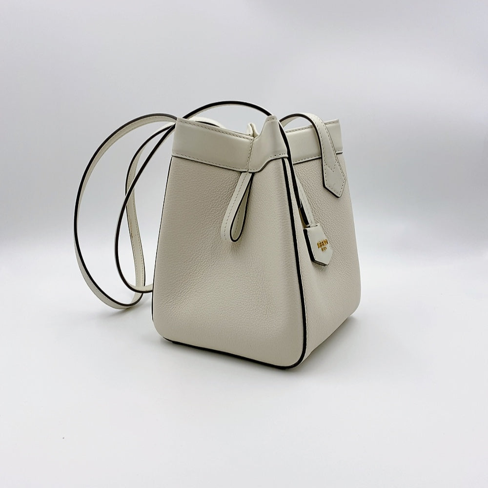 FENDI ORIGAMI BUCKET IN WHITE