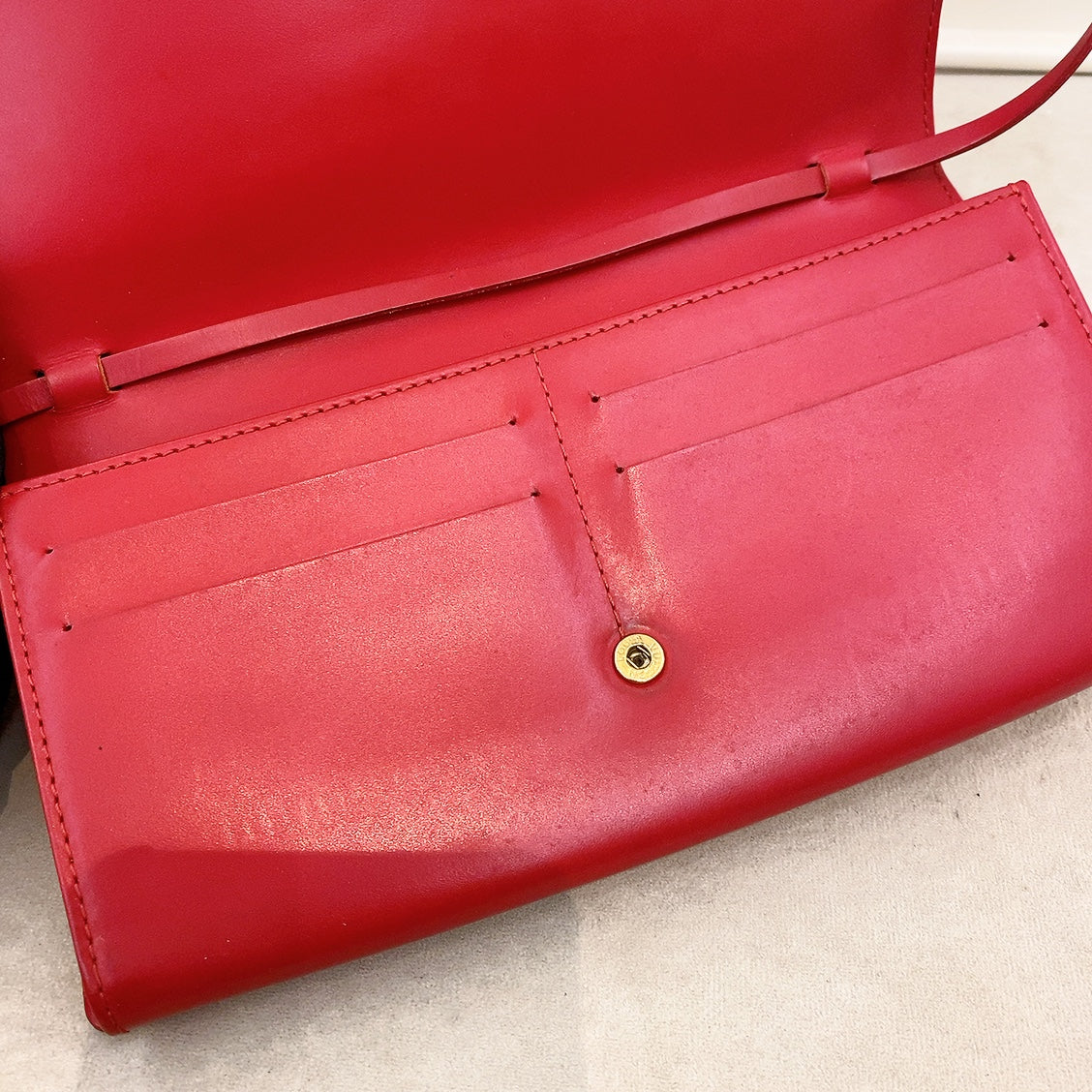 LV Epi Shoulder Bag in Red