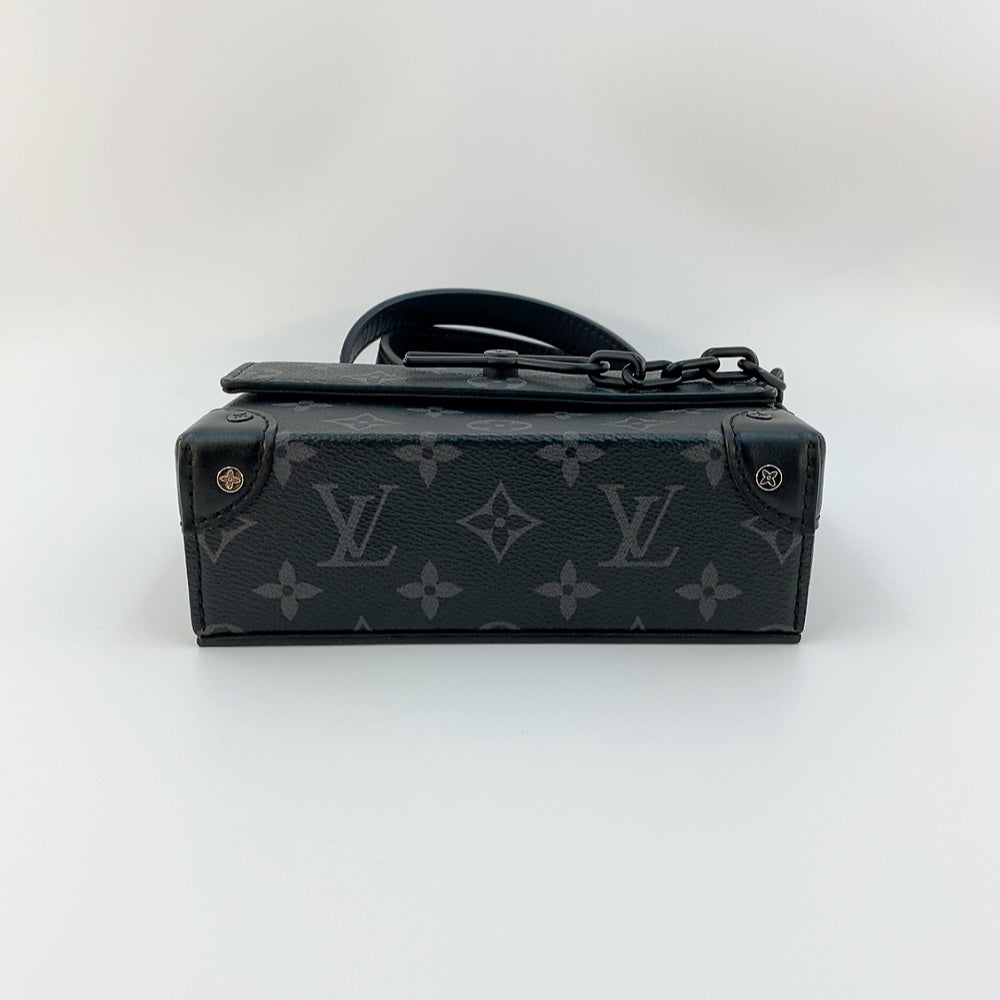 LV Steamer Wearable Wallet in Black