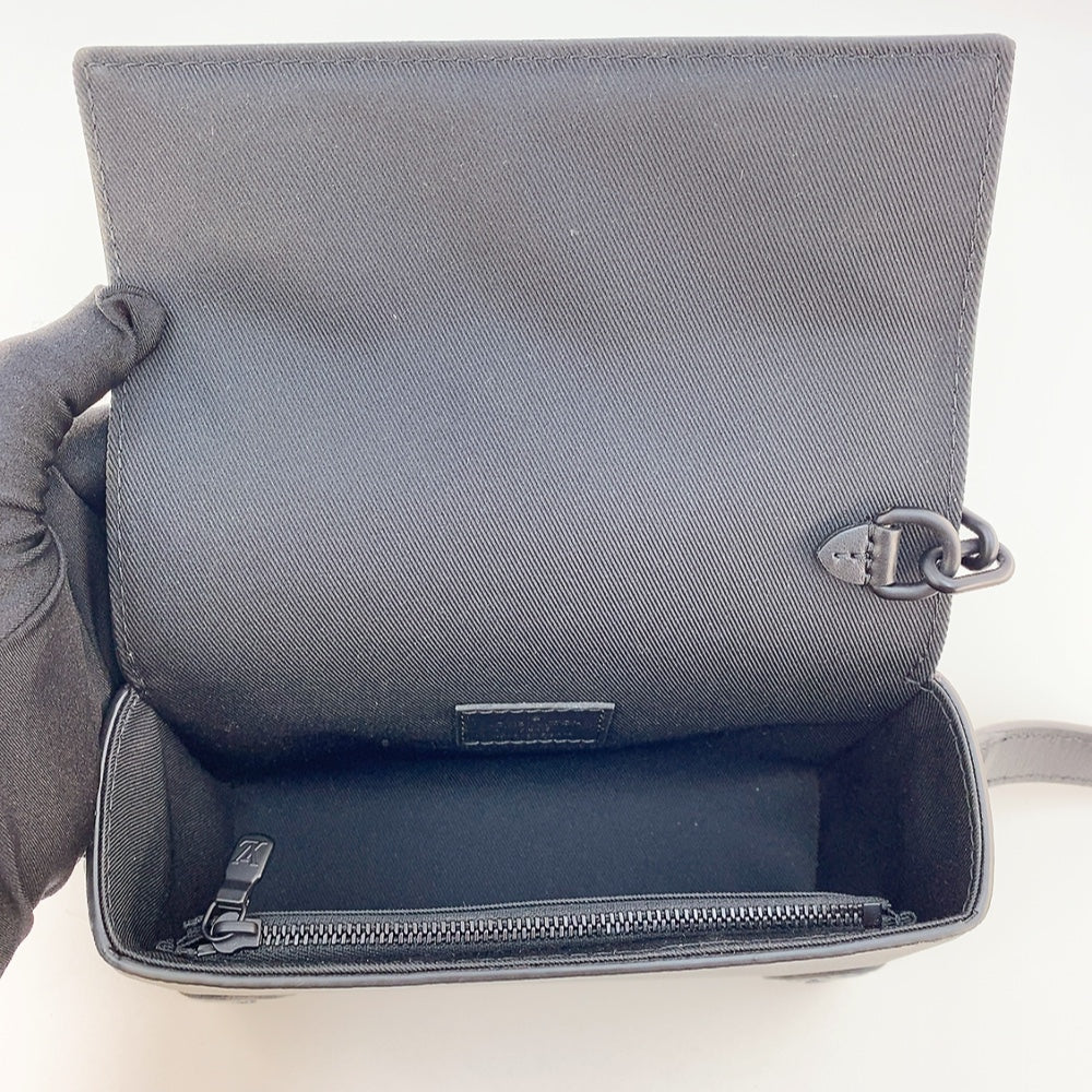 LV Steamer Wearable Wallet in Black