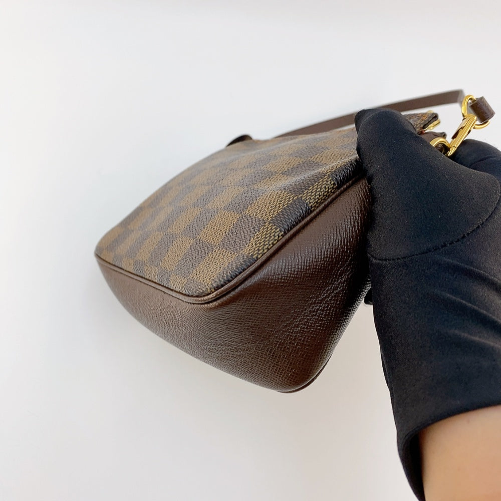 LV Trousse Pochette