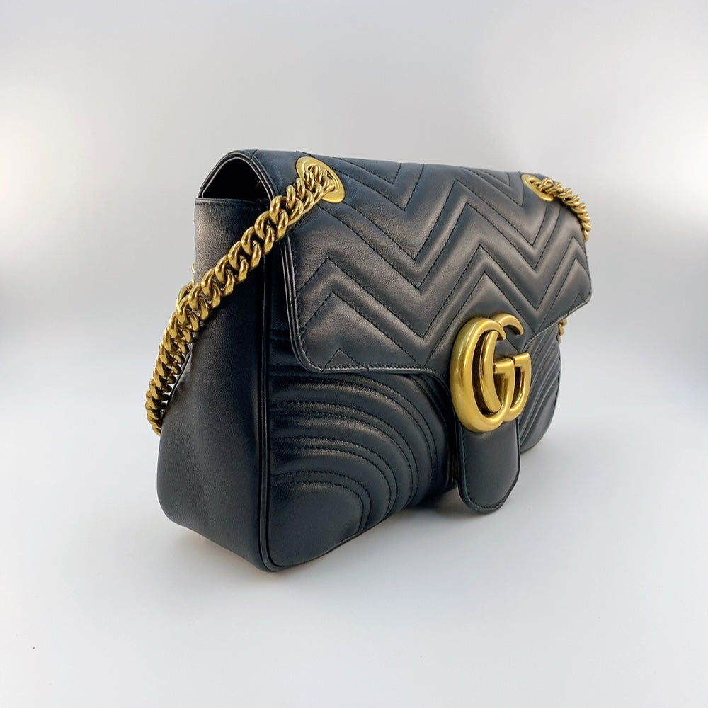 Gucci Marmont Medium in  Black