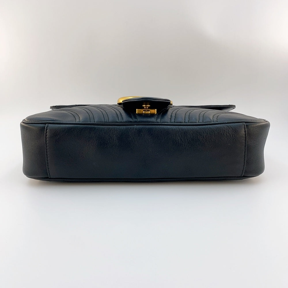 Gucci Marmont Medium in  Black