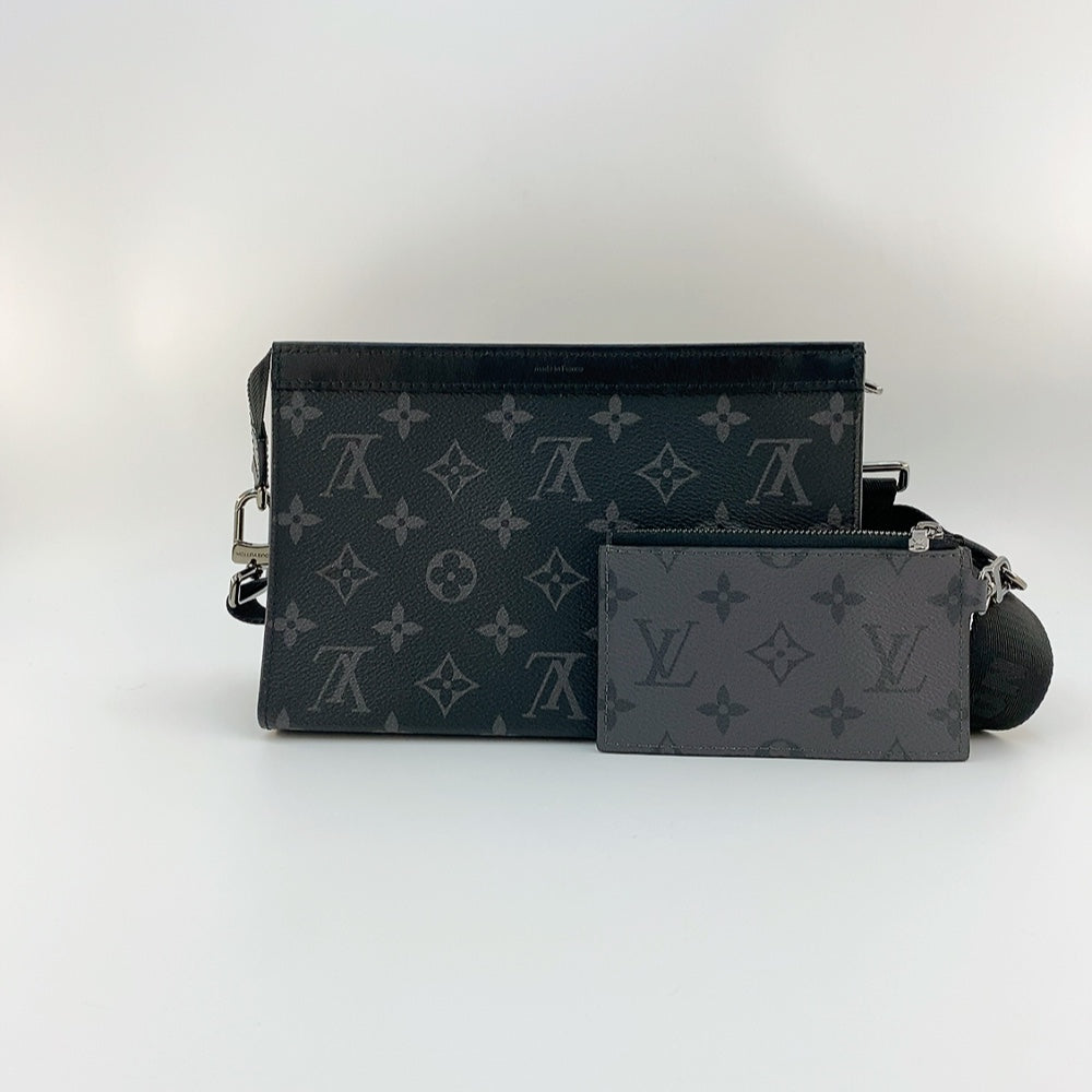 LV GASTON WEARABLE WALLET