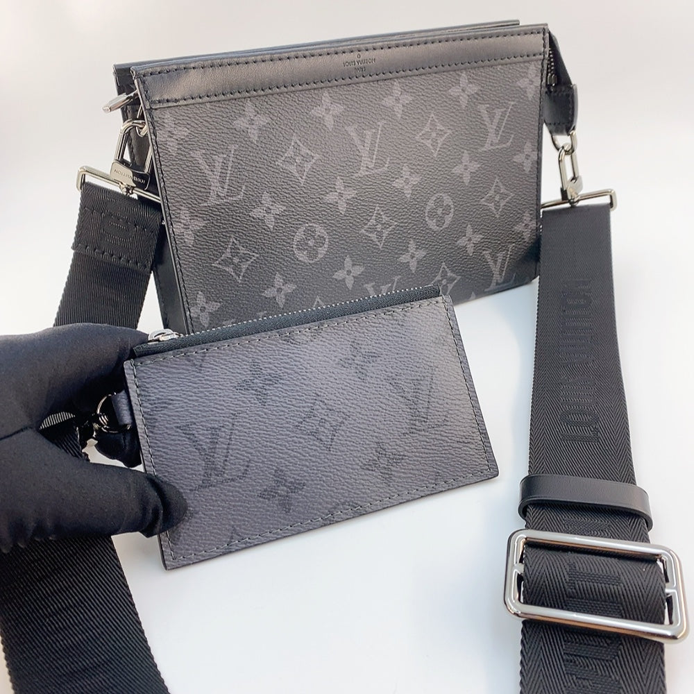 LV GASTON WEARABLE WALLET