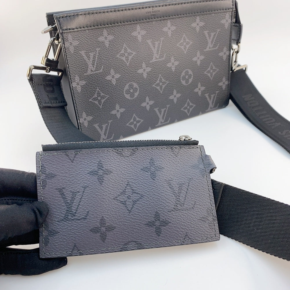 LV GASTON WEARABLE WALLET