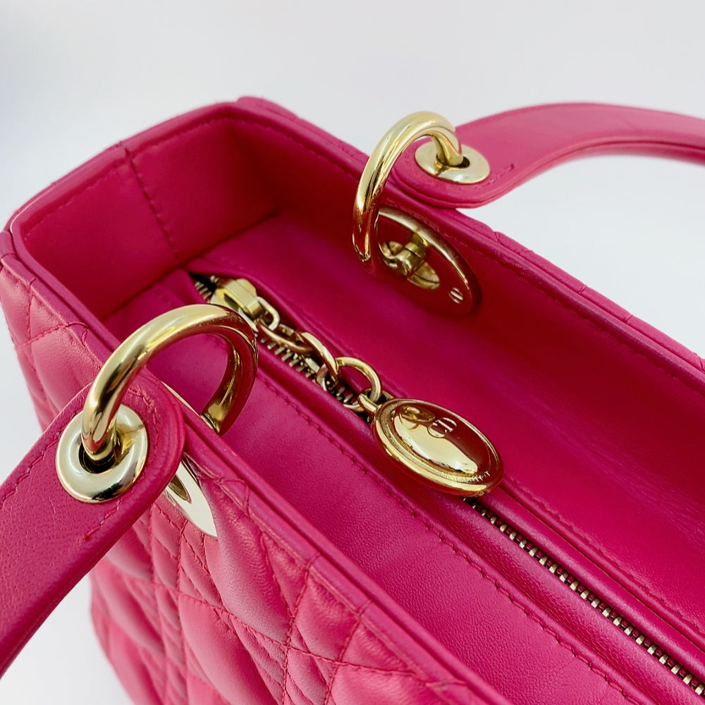 LADY DIOR MEDIUM IN FUCHSIA