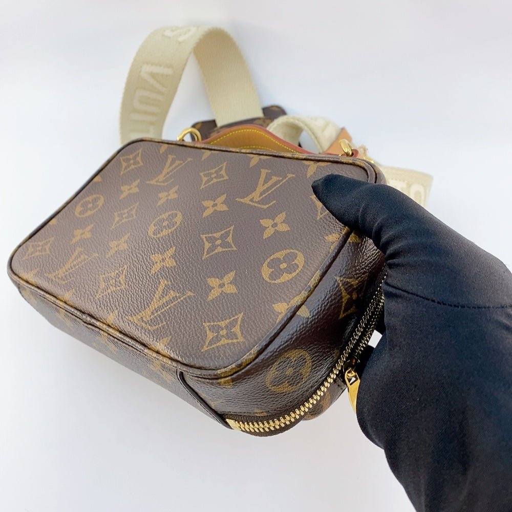 LOUIS VUITTON UTILITY CROSSBODY BAG MONOGRAM