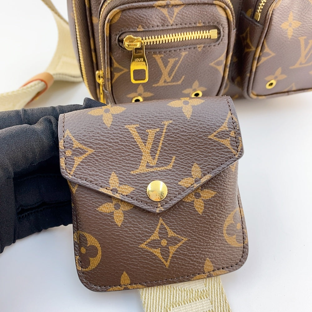 LOUIS VUITTON UTILITY CROSSBODY BAG MONOGRAM