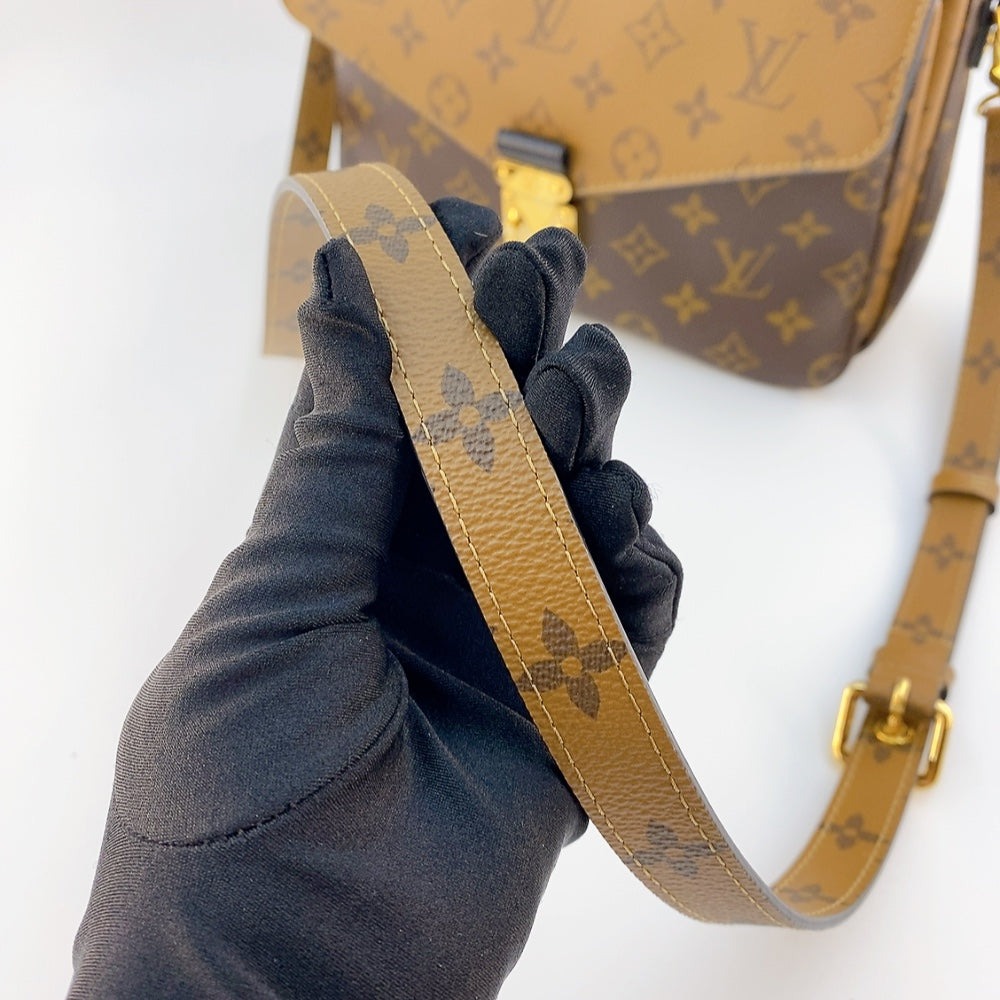 LV Metis Monogram Reverse