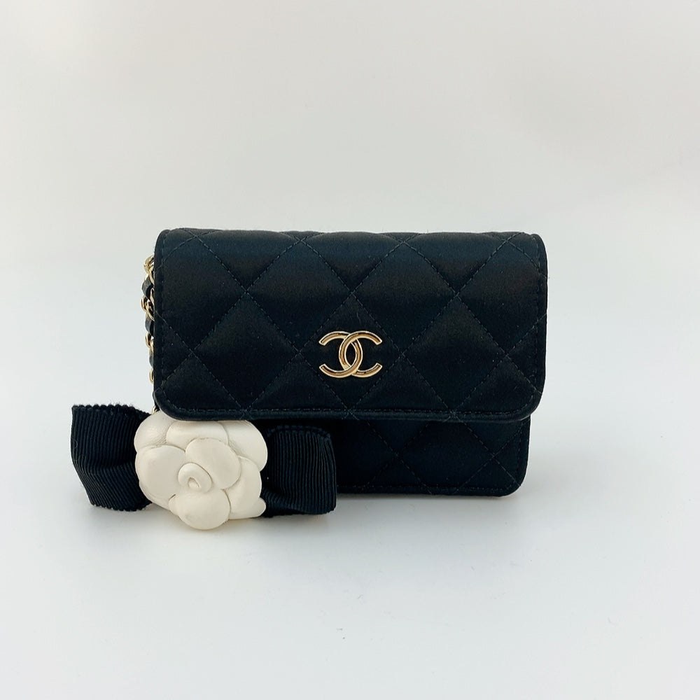 Chanel Card Holder with Chain in Black