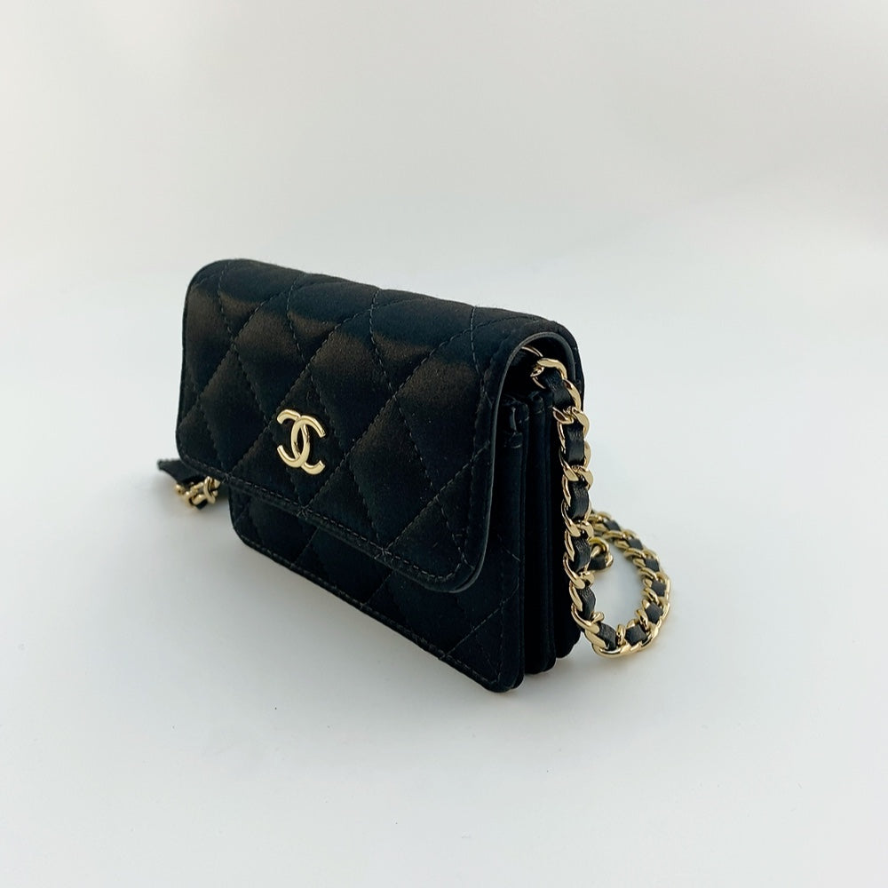 Chanel Card Holder with Chain in Black