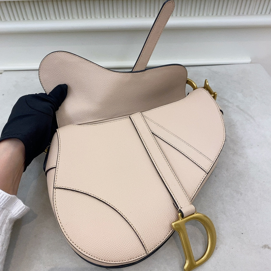 Saddle dior beige hot sale