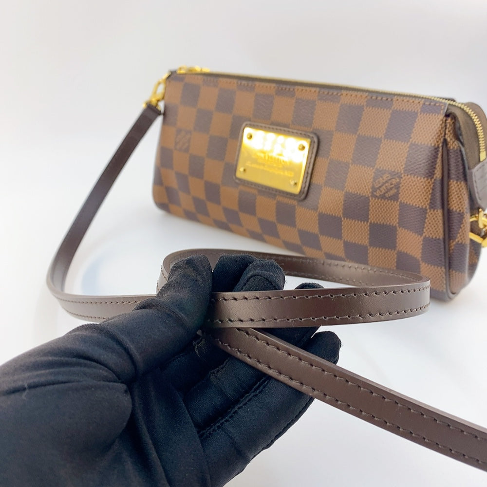 LV Eva Clutch