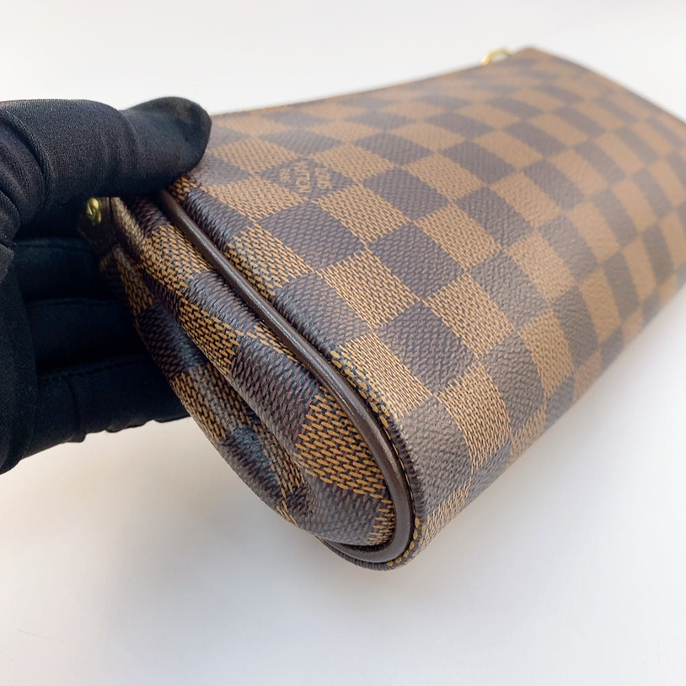 LV Eva Clutch