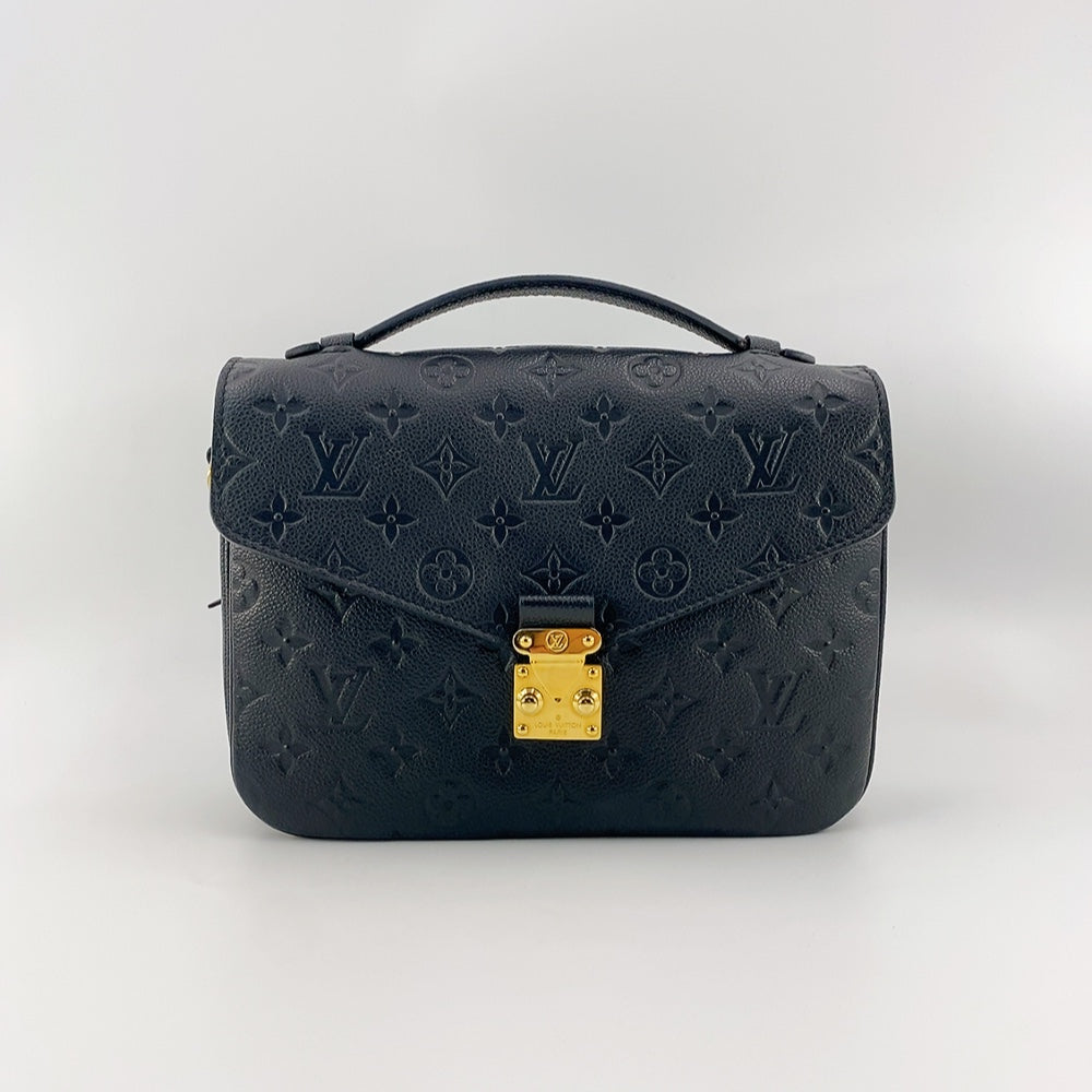 LV POCHETTE METIS IN BLACK