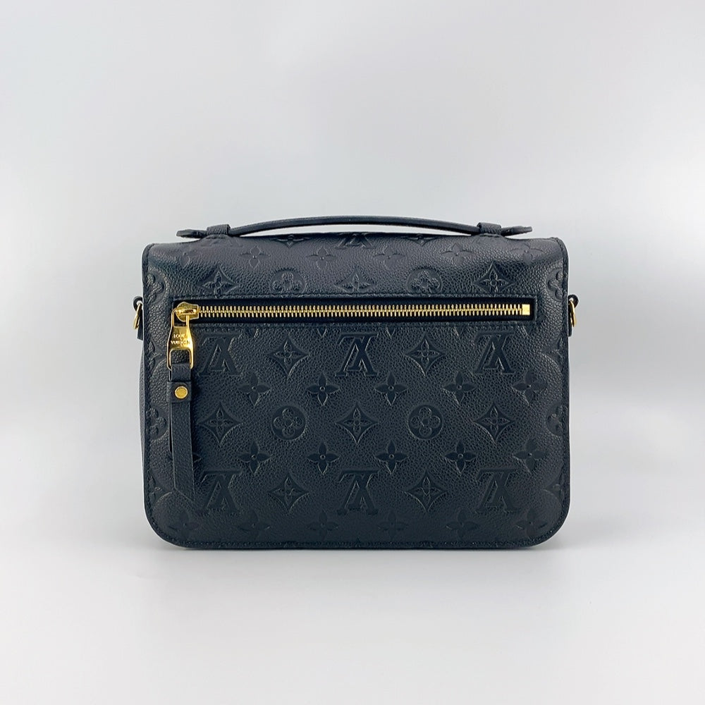 LV POCHETTE METIS IN BLACK