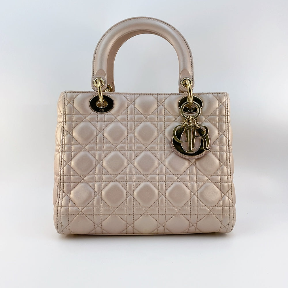 Lady Dior Medium in Light Pink