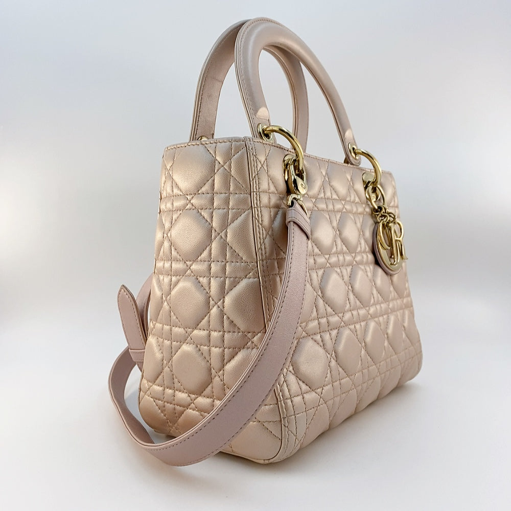 Lady Dior Medium in Light Pink