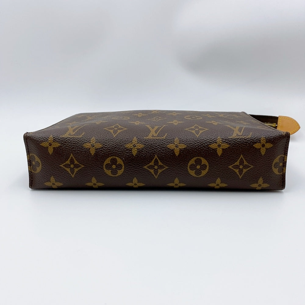 LV Monogram Toiletry