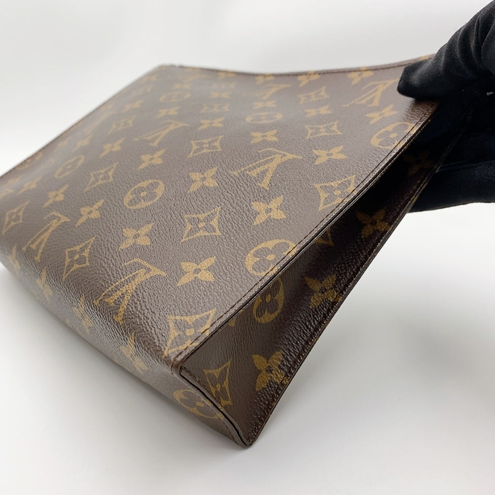 LV Monogram Toiletry