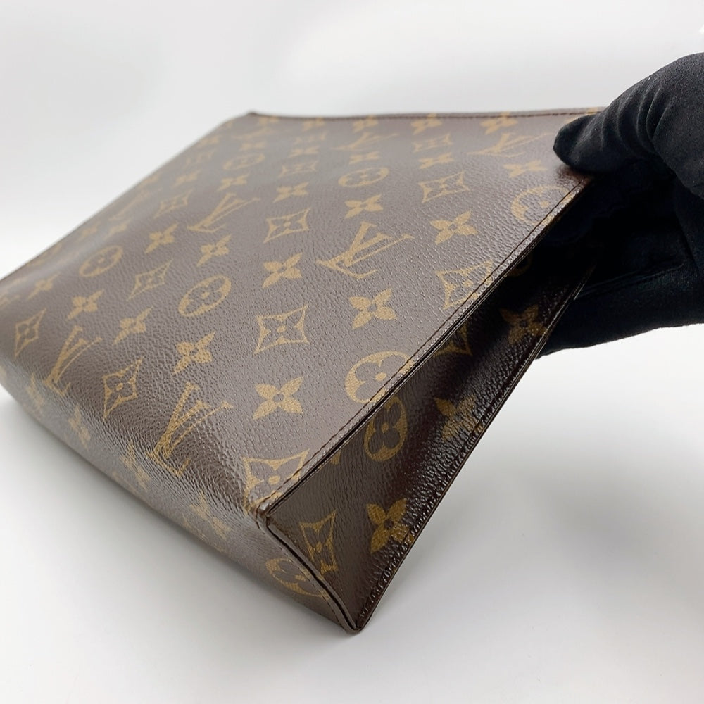 LV Monogram Toiletry