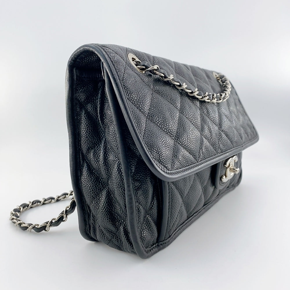 Chanel Caviar French Riviera Flap in Black