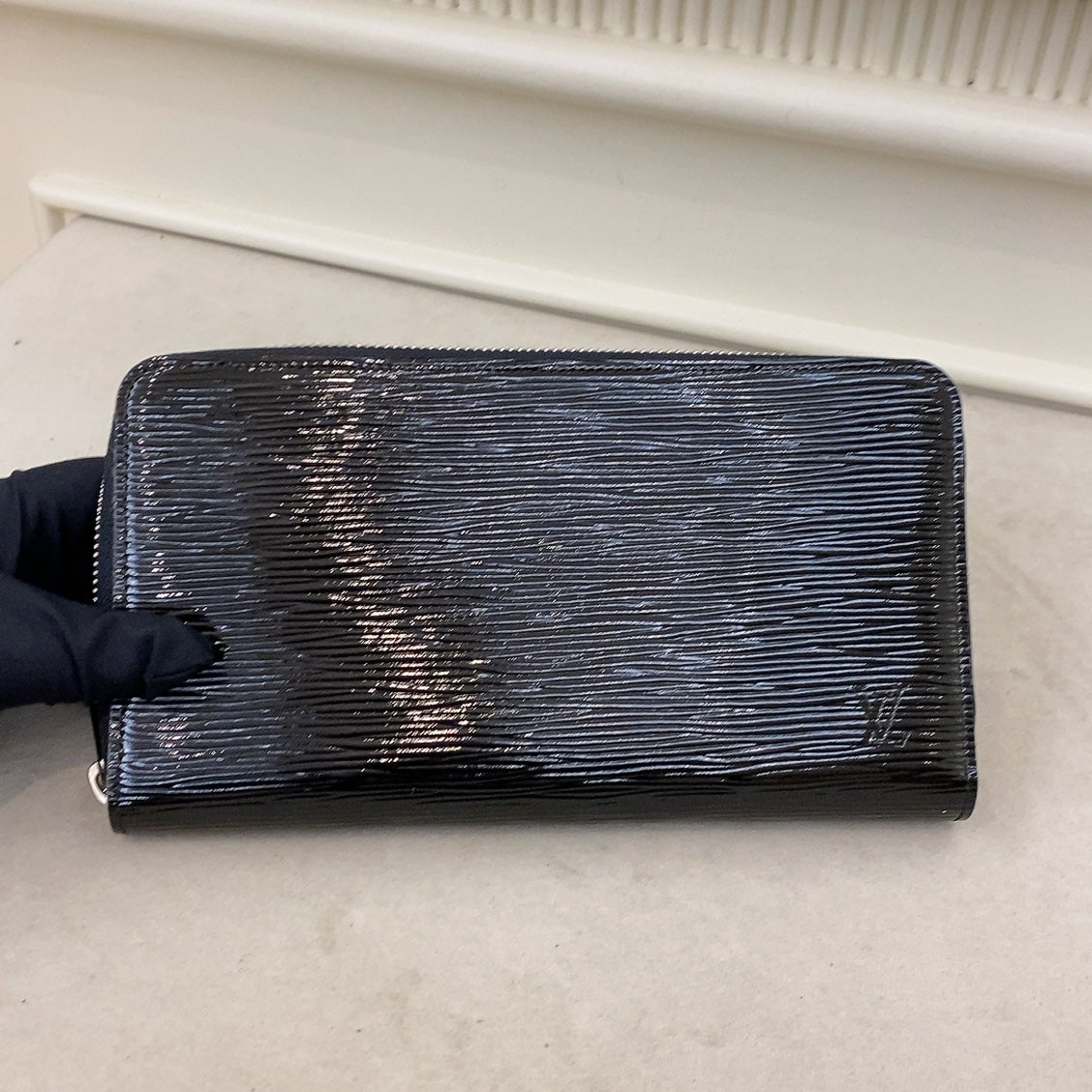 LV Epi Zip Wallet