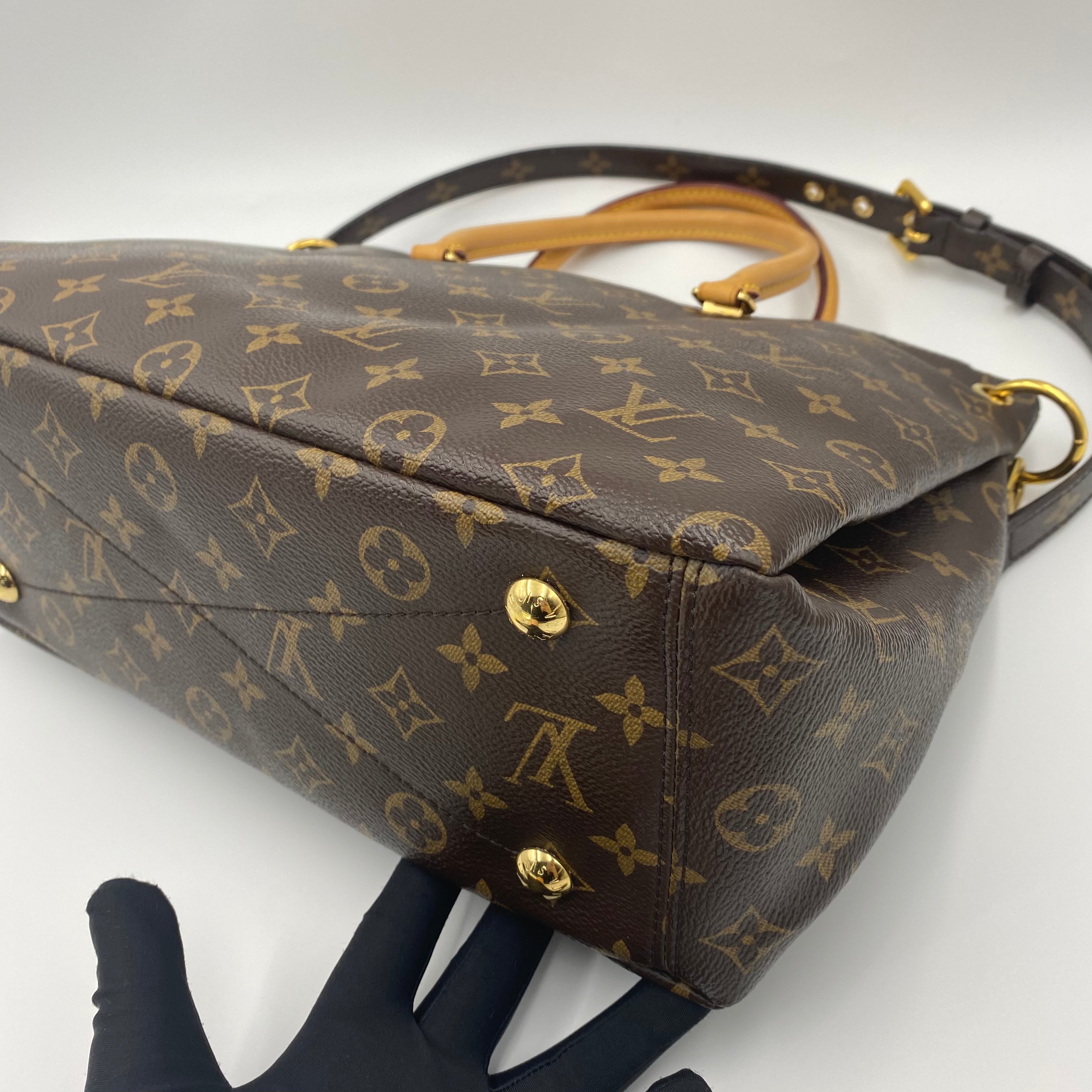 LV Monogram Pallas MM