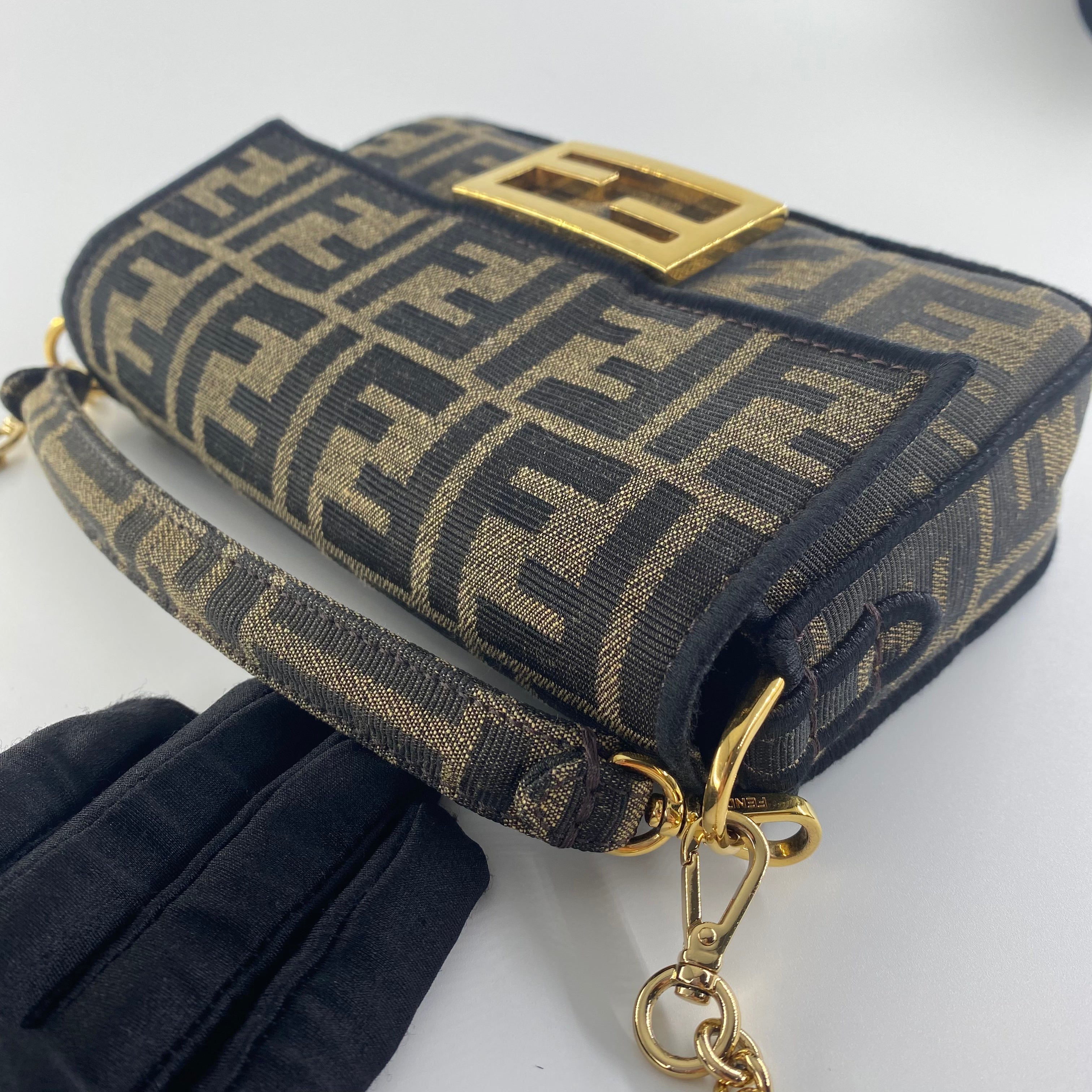 Fendi baguette Mini