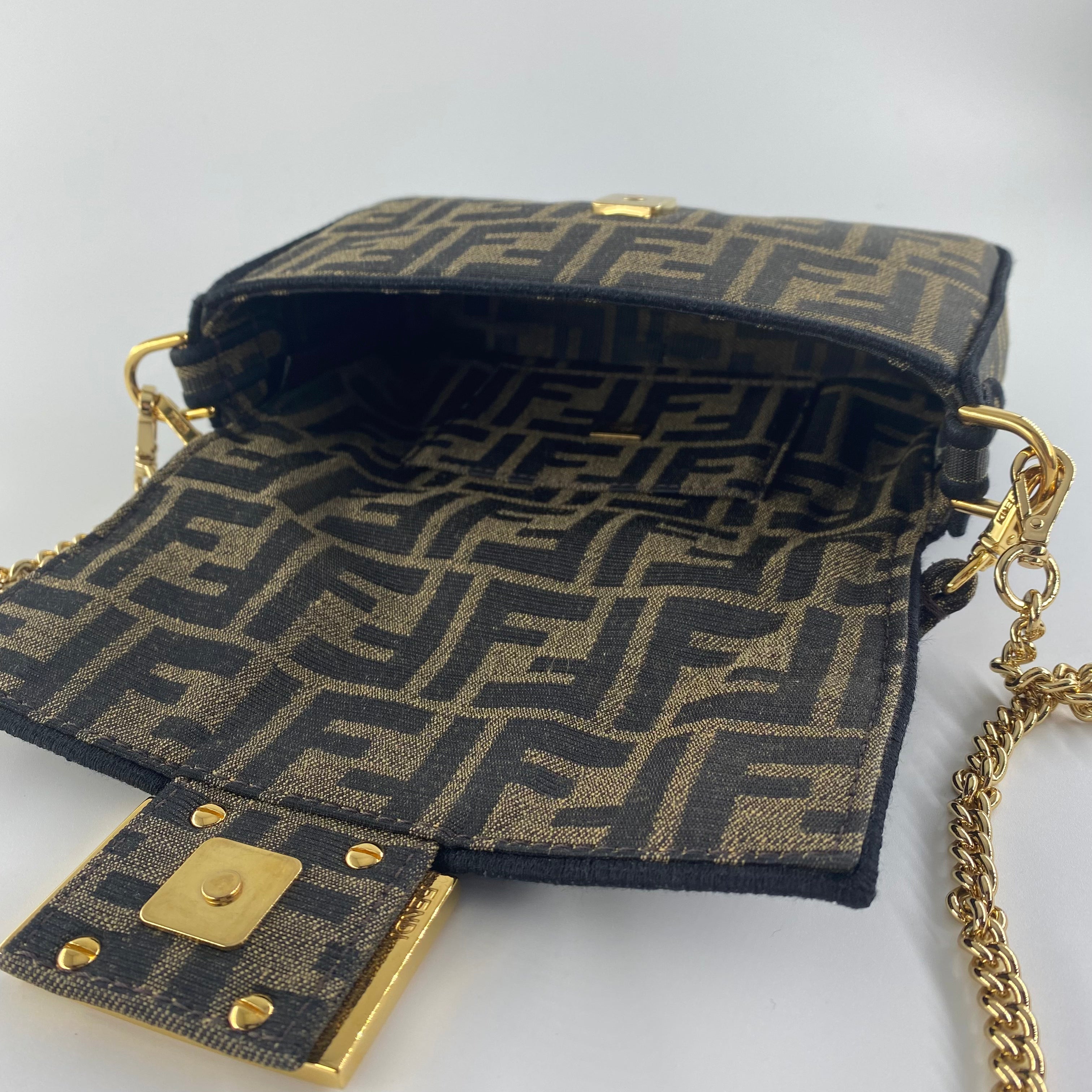 Fendi baguette Mini